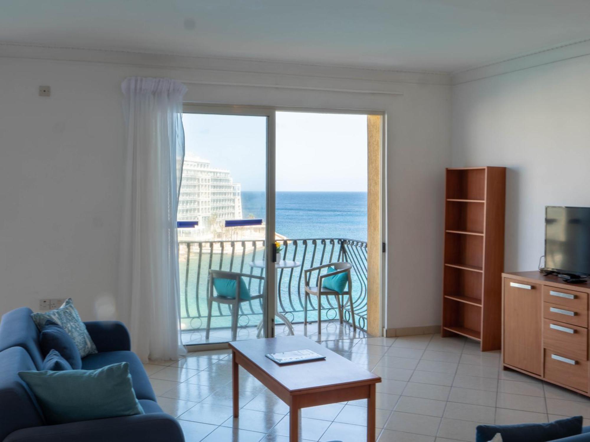 Saint Julian's Morina Court - Seaview Apartments And Penthouse In St Julians By Shortletsmalta מראה חיצוני תמונה