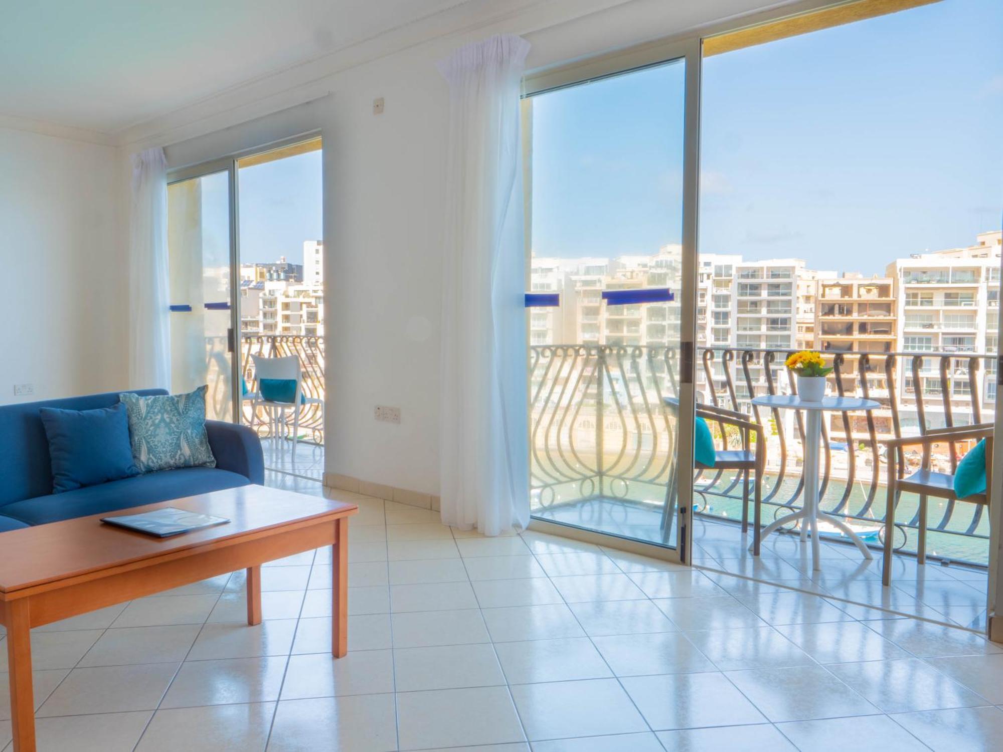 Saint Julian's Morina Court - Seaview Apartments And Penthouse In St Julians By Shortletsmalta מראה חיצוני תמונה
