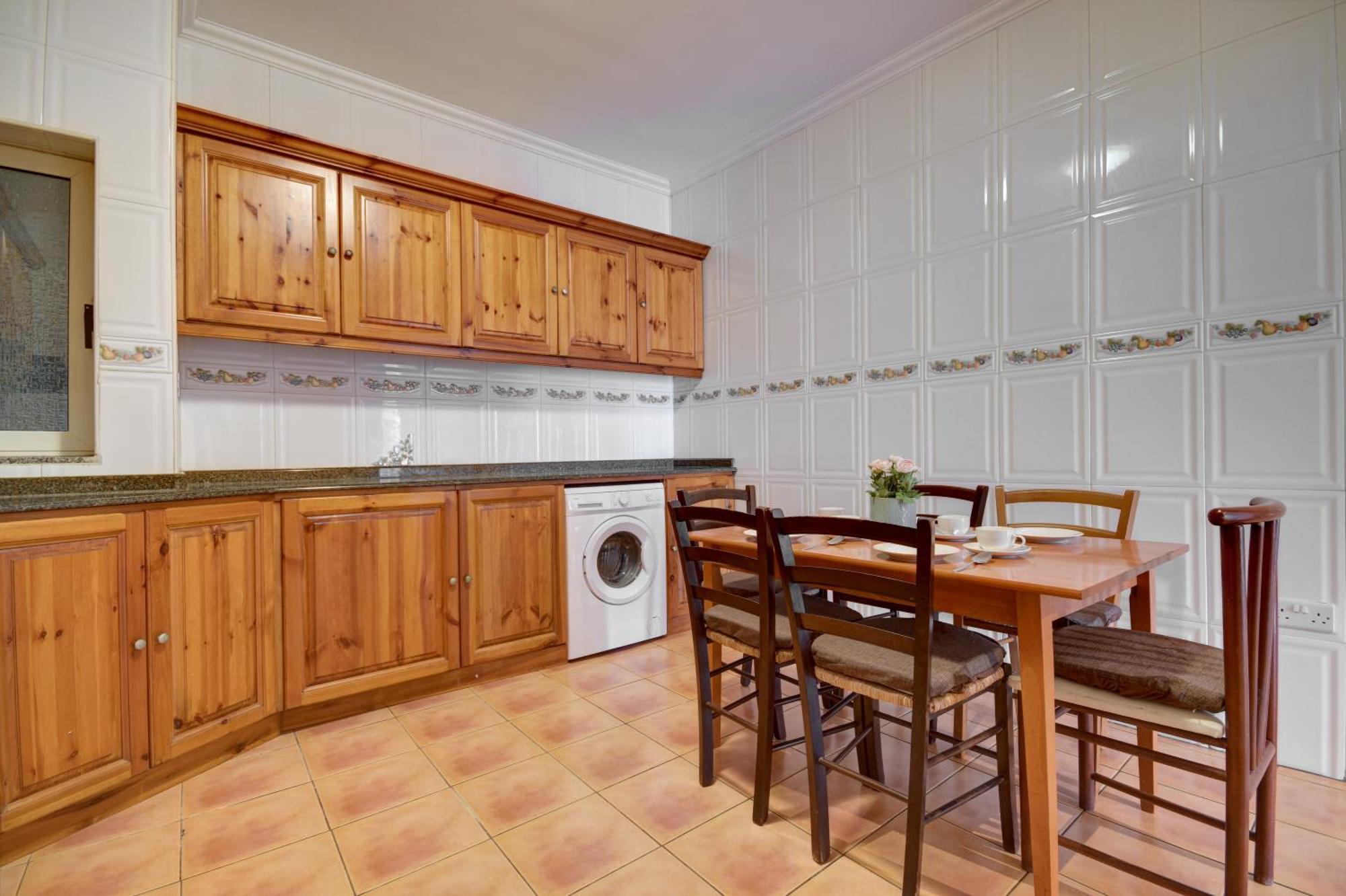 Saint Julian's Morina Court - Seaview Apartments And Penthouse In St Julians By Shortletsmalta מראה חיצוני תמונה